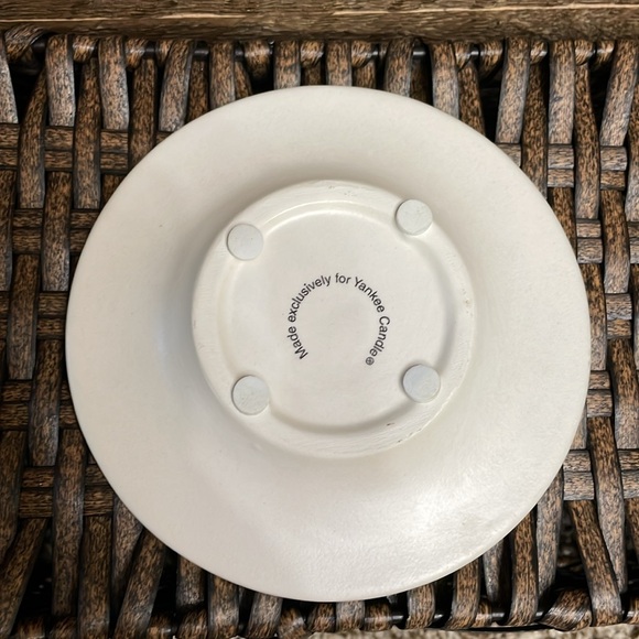 Yankee Candle Small Jar Shade Topper & Plate Set Winter/Holiday + Floral Votive - Picture 13 of 16